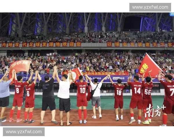 今晚国家队激情对决 全力拼搏力争胜利 足球迷共同见证精彩时刻